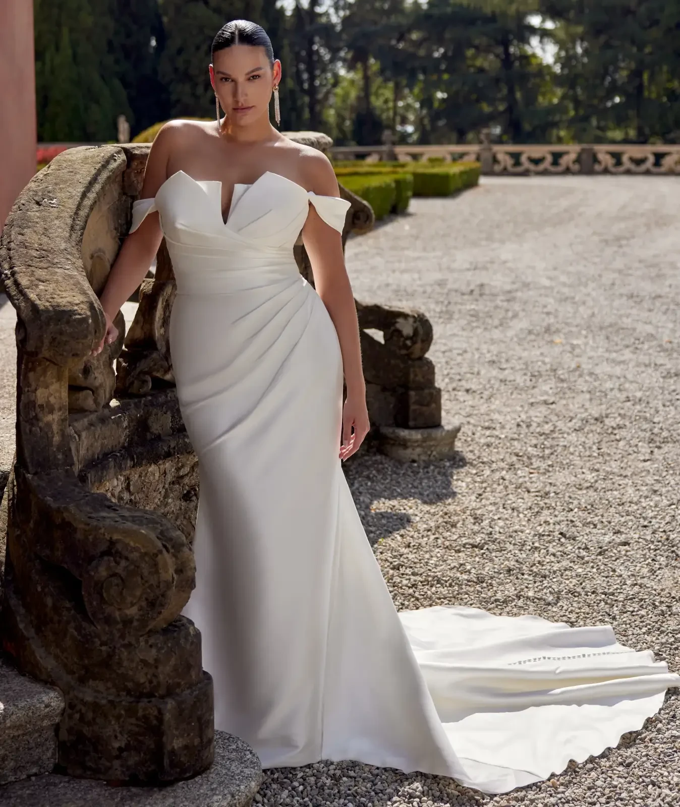 JA Plus Size Show Main Image