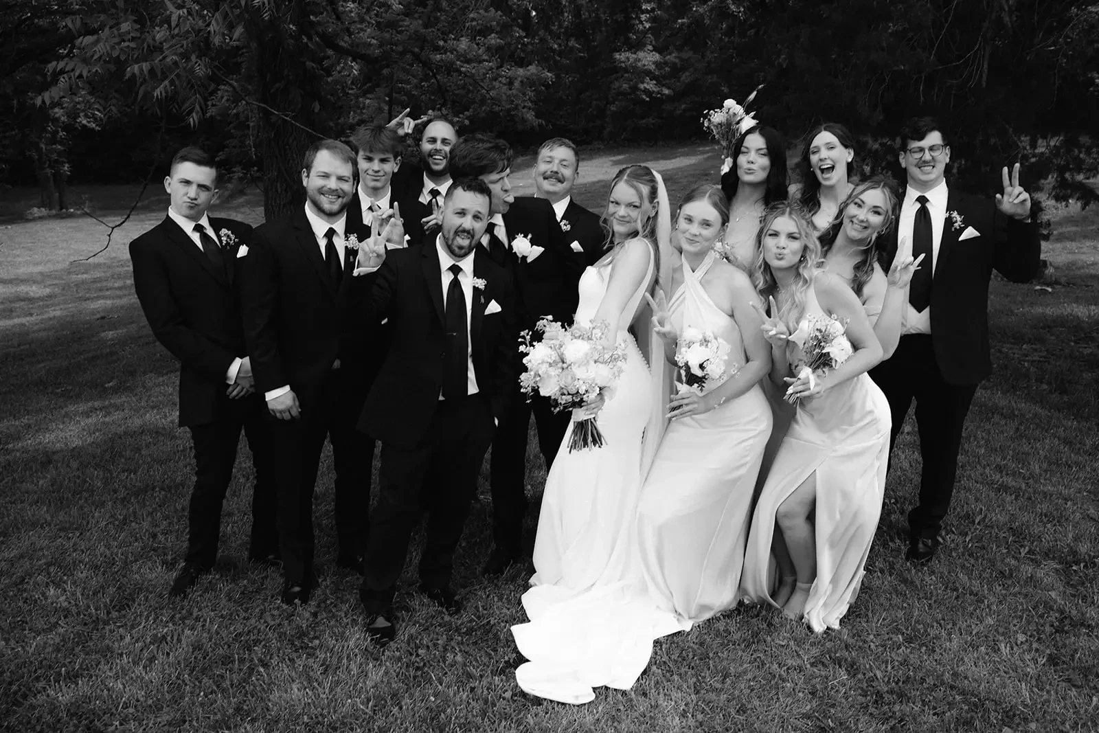 Madeline&Chase. Desktop Image